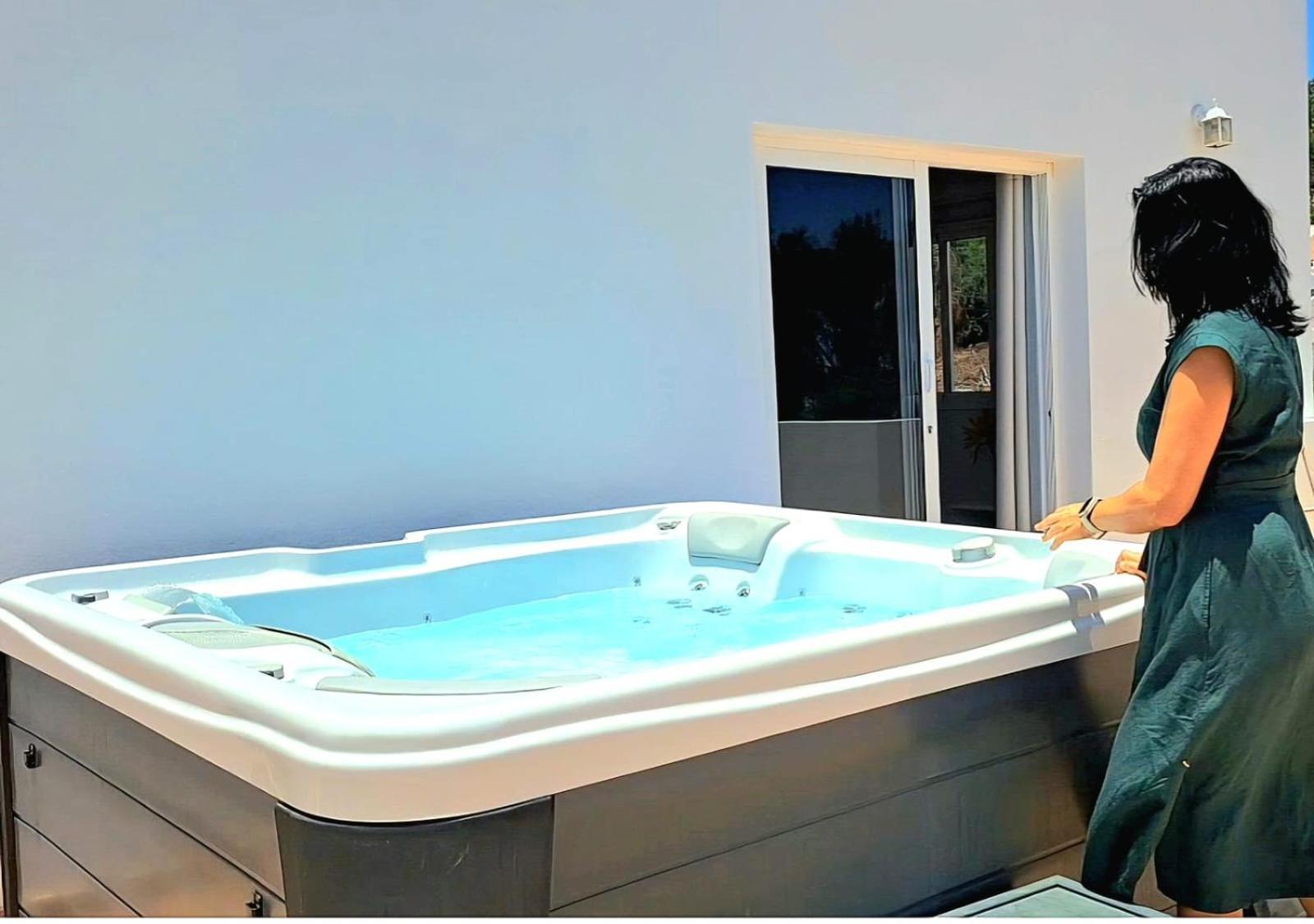 Villa Calma Climatized Pool Private Jacuzzi Spa In Tarajalejo Tuineje Exterior photo